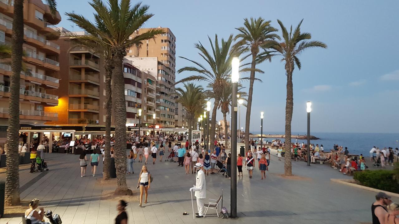 Apartamento Τορεβιέχα Εξωτερικό φωτογραφία